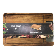 Lade das Bild in den Galerie-Viewer, Steak Champ Premium Servierbrett mit Sauciere, Essbrett aus Akazie mit Edelstahl Sauciere &amp; Saftrille, 42 cm x 27 cm
